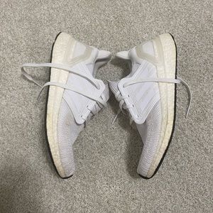 White ultraboost 20 woman’s